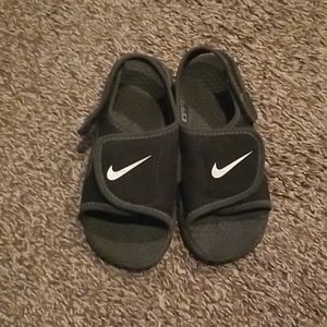 Toddler boy Nike sandals